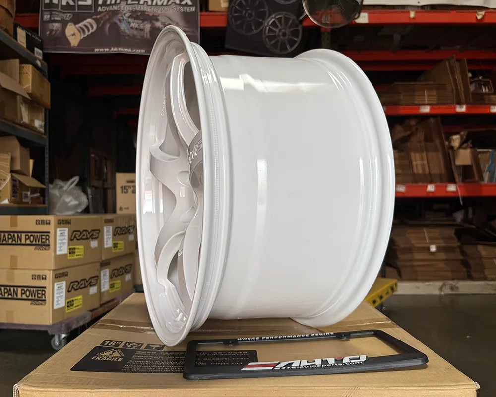 Rays 57CR OXZ White Wheel 18x9.5 +22 5x114 for GTR R32 R33 R34
