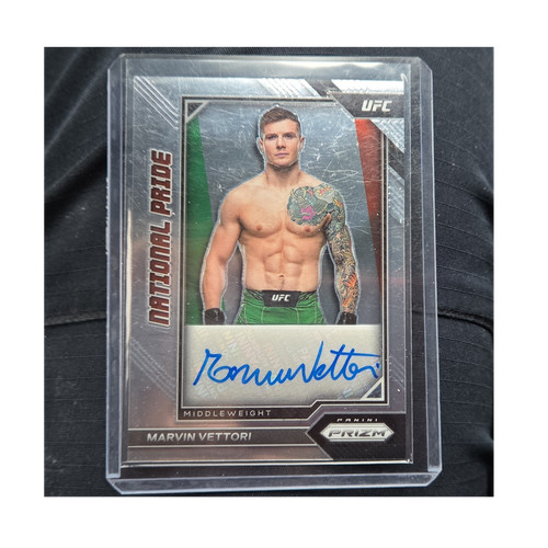 Panini Chronicles Prizm UFC National Pride Autograph Marvin Vettori NP-MVT Card