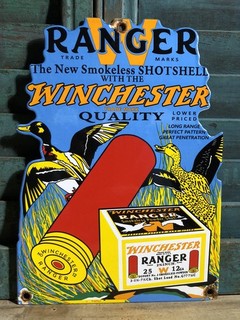 Vintage Winchester Ranger Smokeless Ammo 10” Porcelain Hunting Aqua Gas Oil Sign