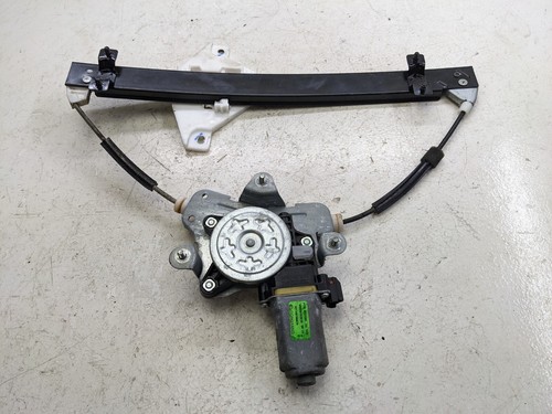 SSANGYONG KORANDO 2012 2.0 XDI LEFT REAR WINDOW REGULATOR MOTOR 98830CZ010 - Picture 3 of 4