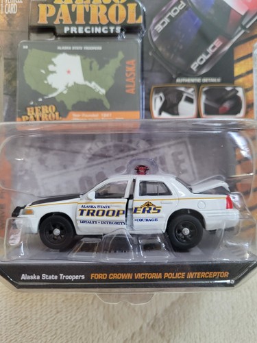 Jada Hero Patrol Alaska State Troopers Ford Crown Victoria Police Interceptor - Foto 3 di 6