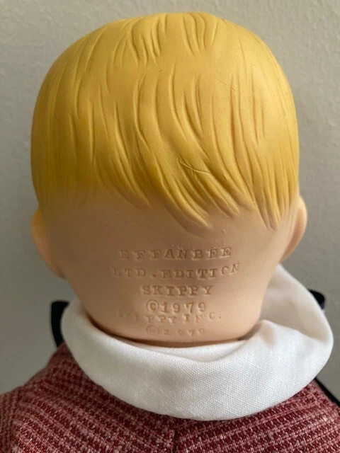 Vintage 1979 Effanbee SKIPPY Limited Edition Vinyl Doll 14" w/Skippy Pin - Image 4 of 4