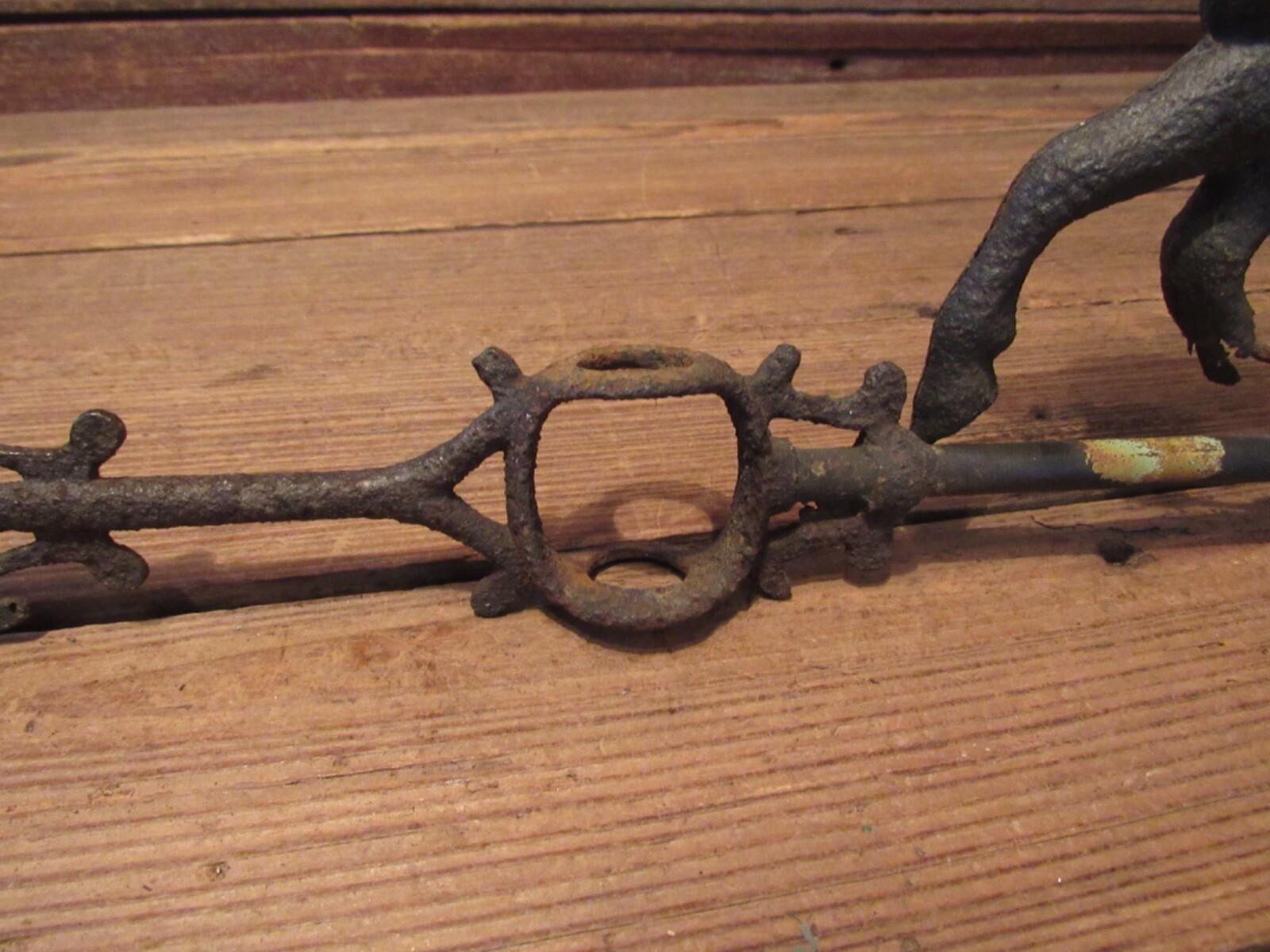 Picture 4 of 16