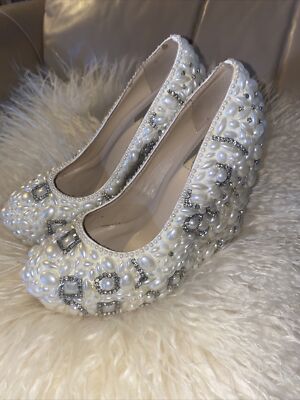 Marc Defang Runway Pageant Bridal White Silver Jeweled Heel Shoes EU 36/US 