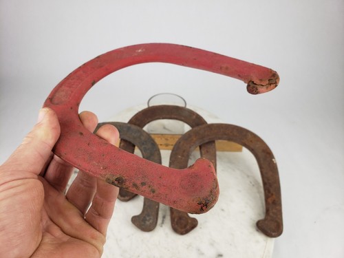 4X Vintage Royal Horseshoes St. Pierre Worcester Horse Shoes Cast Iron Throwing - Bild 4 von 9