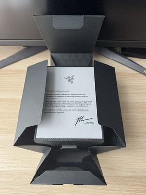 Razer Viper Mini Signature Edition Wireless Gaming Mouse
