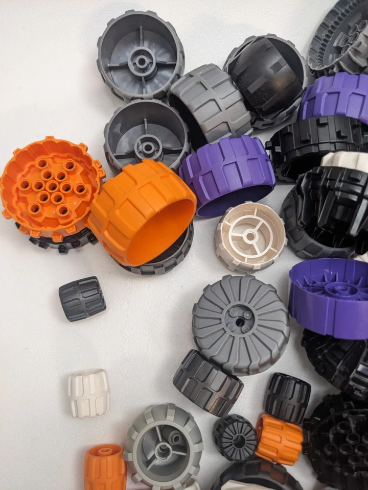 LEGO Lote a Granel Ruedas de Plástico Duro TECHNIC Robótico NXT Coche Vehículo Ciudad Espacio Foto 3 de 4