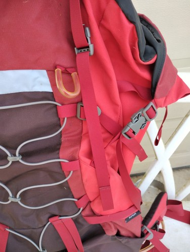 Macpac Mac Pack/Explorer Backpack Model Pursuit Size W2 Pre-Loved Well Cared For - Picture 6 of 7