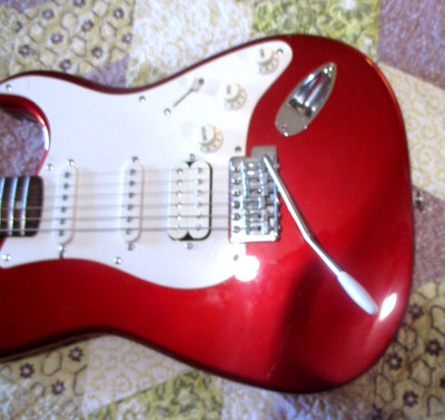 FENDER SQIRER STRATOCASTER-AFFINITY-VERY GOOD PRE-OWNED CONDITION-HSS