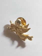 Gigio Giusti Flying Guardian Angel Lapel Pin Satin & Shiny Gold Tone Religious