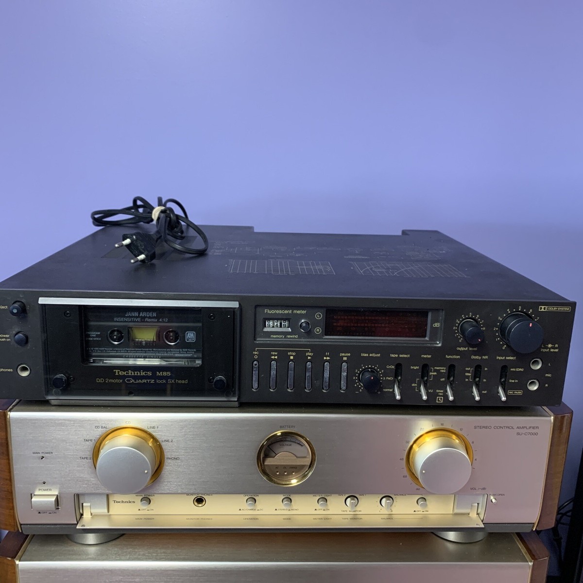 Technics RS-M85 Two Heads Cassette Deck MULTI VOLTAGE UNIT Technics RS-M85 Two Heads Cassette Deck MULTI VOLTAGE UNIT