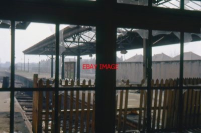 FOTO UXBRIDGE VINE STREET APR 1965 UXBRIDGE VINE STREET STATION. GEÖFFNET VON T