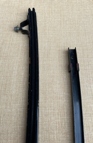 MAZDA ROTARY 1970-78 RX2 CAPELLA SEDAN GENUINE RHF WINDOW GLASS CHANNEL GUIDES!! - Picture 9 of 15