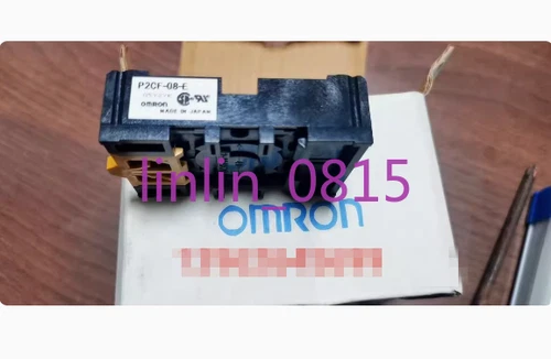 1Pcs New Omron P2CF-08-E shared socket