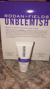 New-Rodan-and-Fields-UNBLEMISH-Step-4-Shine-Free-Lotion