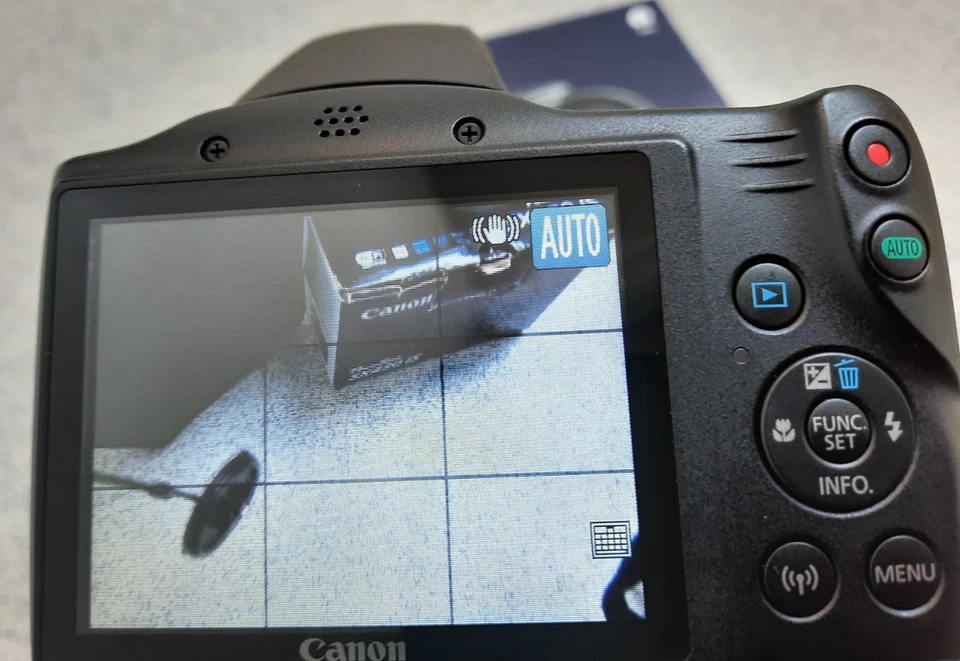 Boxed Canon PowerShot SX430 IS Wi Fi 20.0MP Digital Camera with Bag - Image 3 of 4