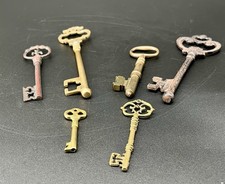 VTG Skeleton Key Lot of 6 Metal Brass Mixed Sizes