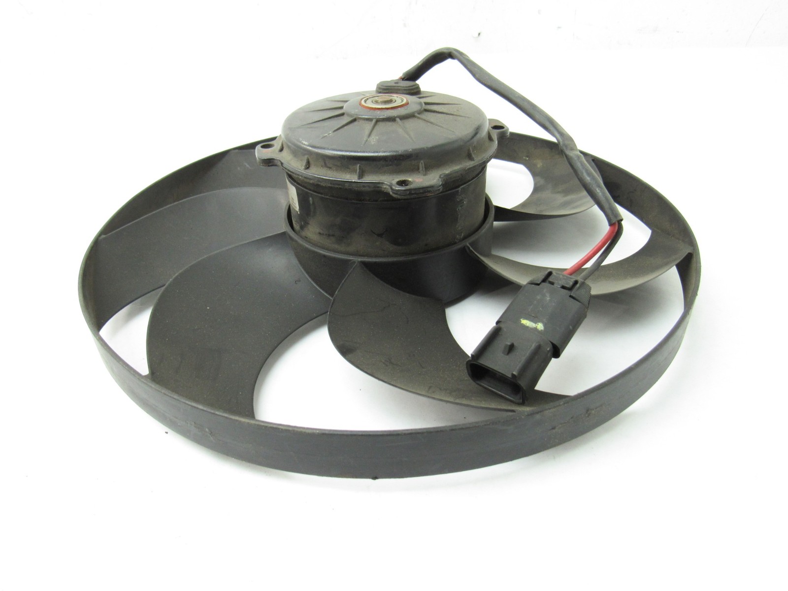 Maserati Quattroporte 2003-2012 Right Fan blade