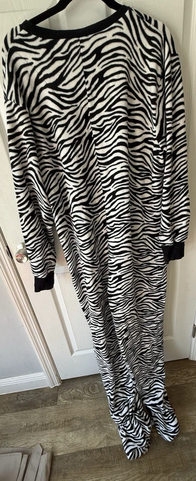 Pijama feminino Betty Boop com pés peça única XL zebra lã união terno - Imagem 3 de 4