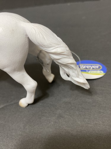 Collecta Camarillo White Horse 88876 Breyer - Picture 6 of 8