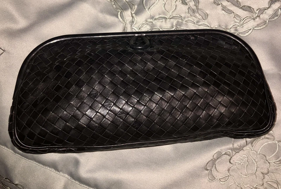Authentic Vintage Bottega Veneta Intrecciato Black Pouch Clutch Classic!