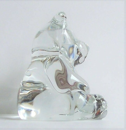 Vintage Princess House Sitting Bear Figurine Paperweight - Picture 3 of 5