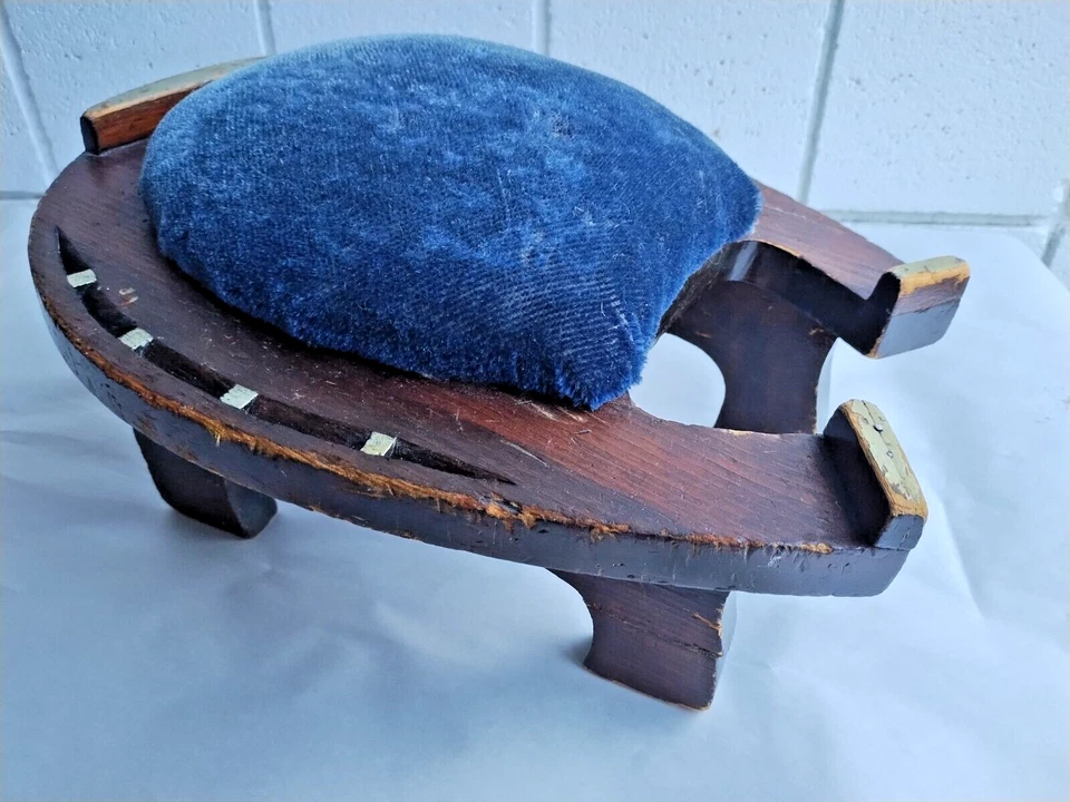 Antiguo Vaquero Buena Suerte Pie Taburete Reposapiés Otomano Caballo Zapato Novedad Arte Popular Foto 2 de 4