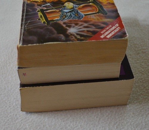 3x Vintage Piers Anthony Novels Bearing An Hourglass, T.A.R.O.T & The Colour... - Picture 4 of 11