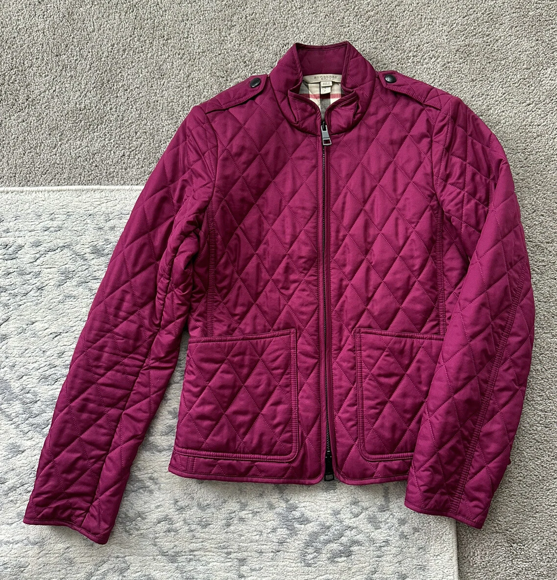 Burberry burgundy shop quilted jacket