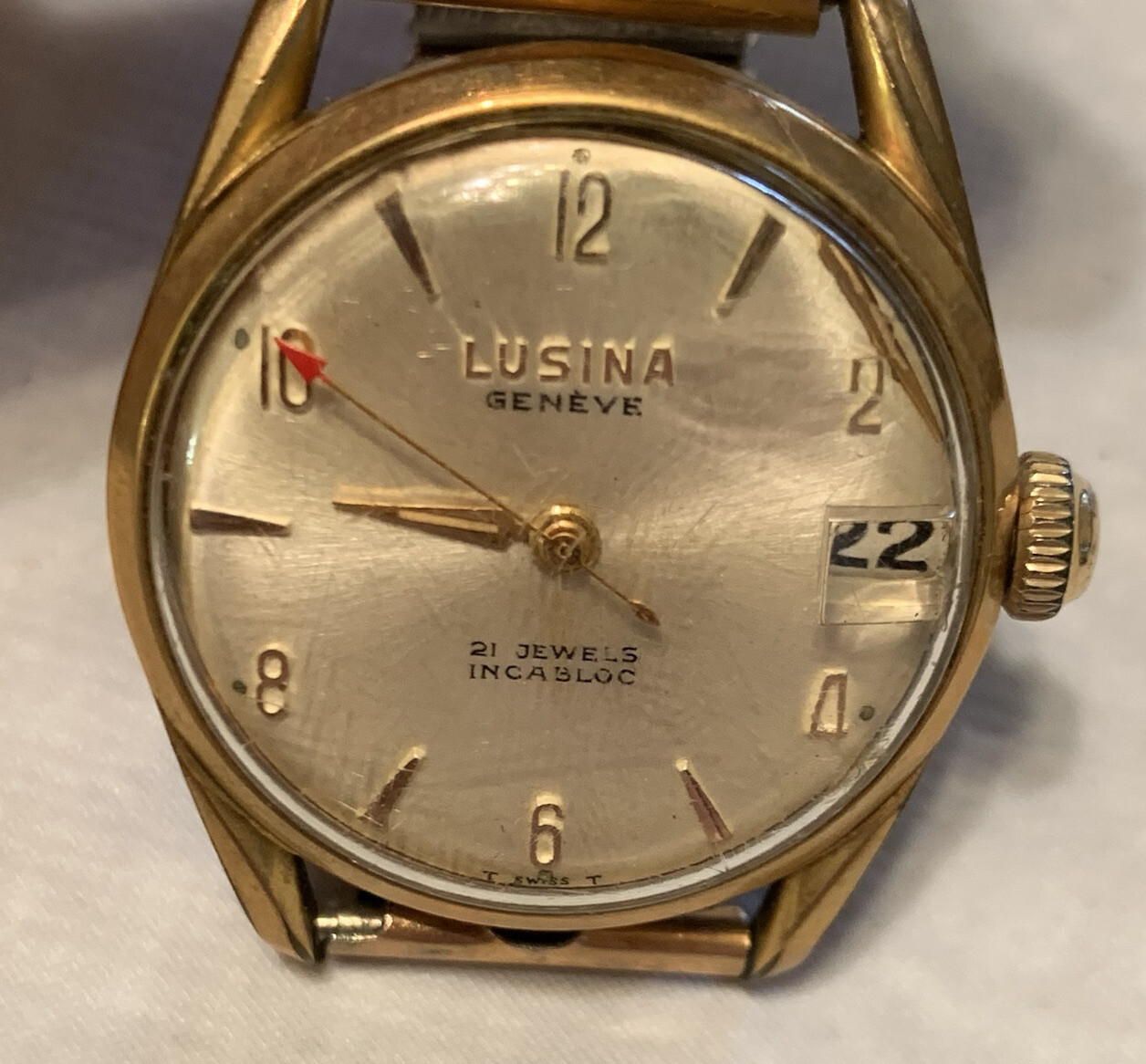 Lusina Geneve winding Wristwatch 21 Jewels AS-IS Condition To restore