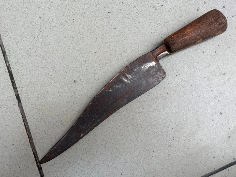 Antiguo cuchillo daga Khanjar de hoja de acero antiguo de 1800 con mango de madera Foto 4 de 4