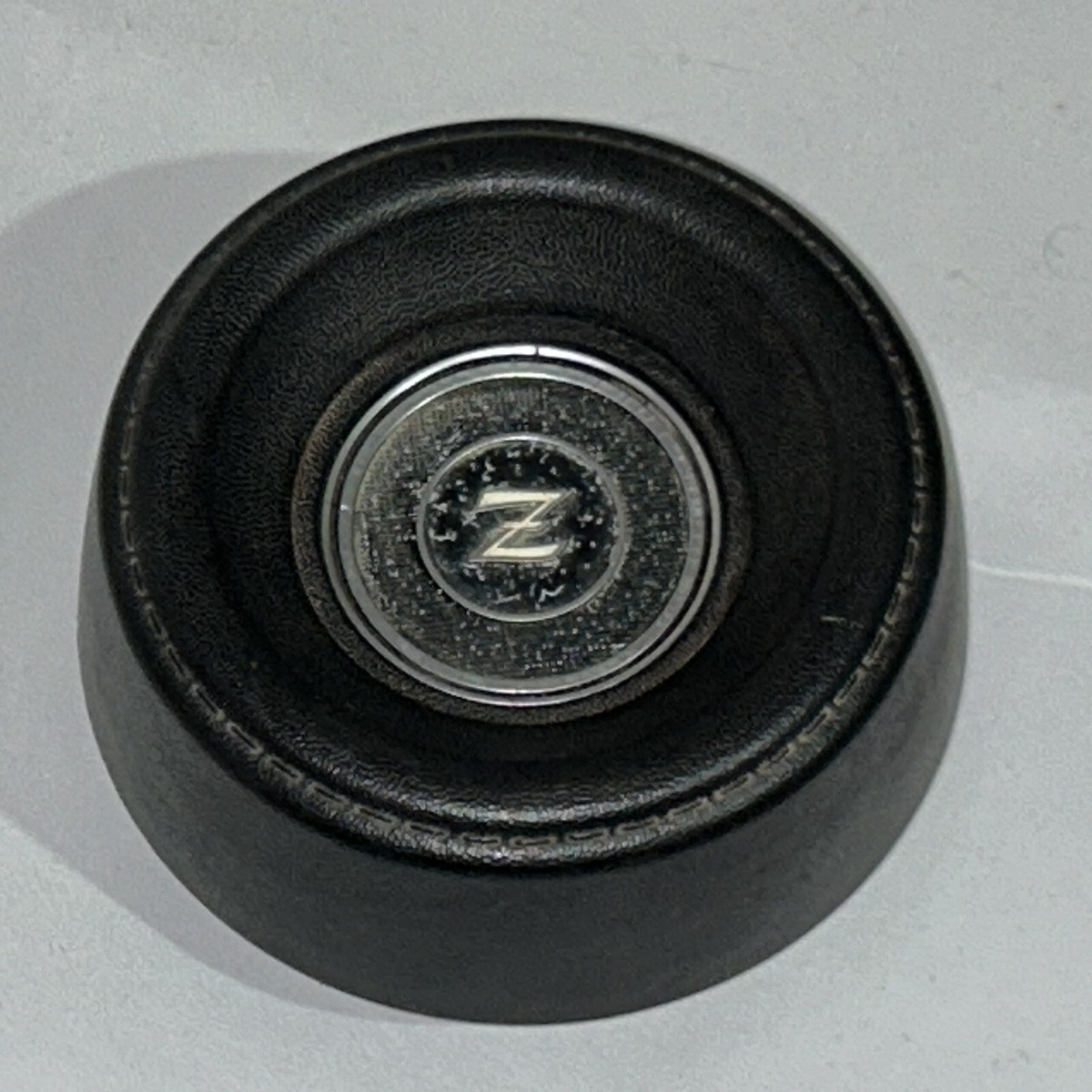 NISSAN S30Z ステアリング ホーンボタン 純正 Nissan Datsun 240Z 260Z 280Z S30Z Genuine Horn Button | eBay