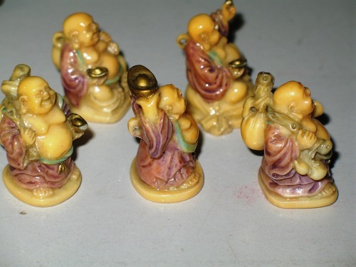 Feng Shui Laughing Buddha 5pc mini set purple Soft satin box w/ beaded Yin Yang - Picture 4 of 11