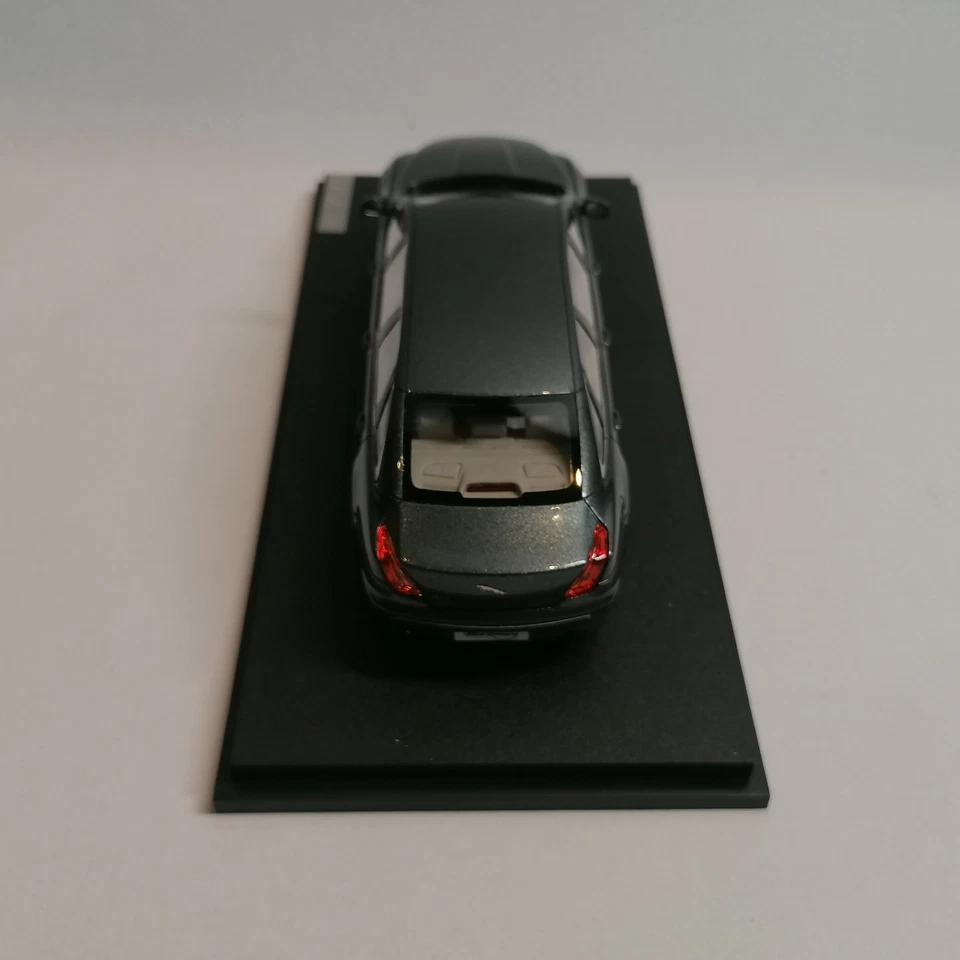 Modelos GLM 1:43 Diecast Jaguar Xj351 Wilcox 6 puertas limusina con estuche... Foto 4 de 4