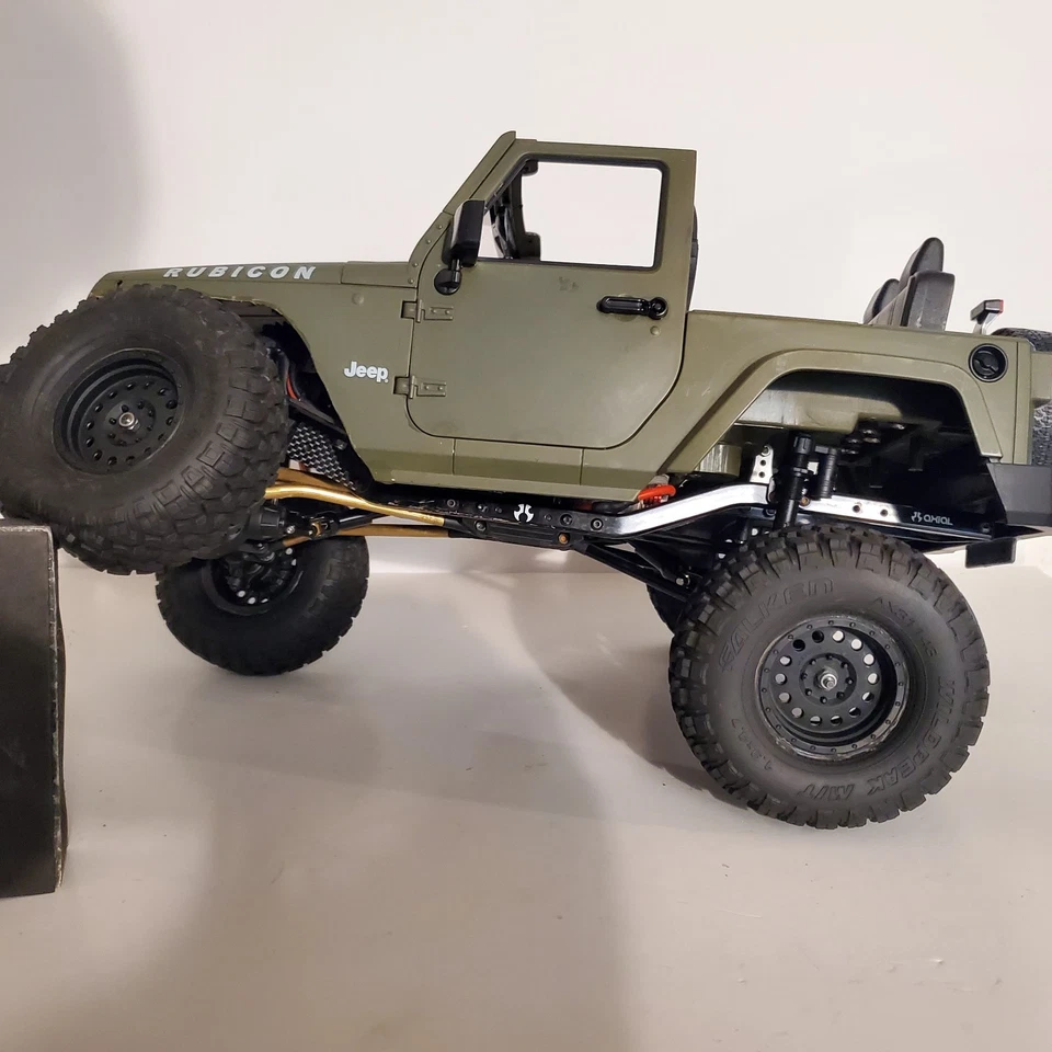 Scx10 Artr Jeep Rubicon Hard Body Functional Doors 1.9 Wheels/ Tires - Image 4 of 4