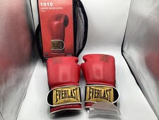 Image of EVERLAST 1910 CLASSIC BOXING GLOVES 12oz RED BRAND NEW