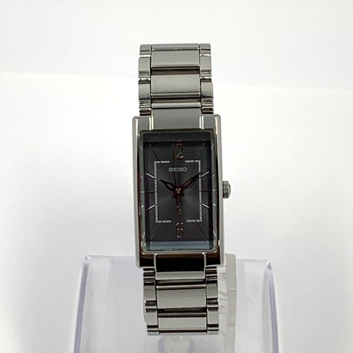 Seiko Lukia Women's Watch 1F21-5E20, 3cm case, working condition - Picture 3 of 10