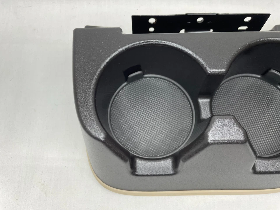 2007 - 2014 TAHOE YUKON SUBURBAN AVALANCHE CENTER CONSOLE REAR CUP HOLDER TAN OE - Image 4 of 4