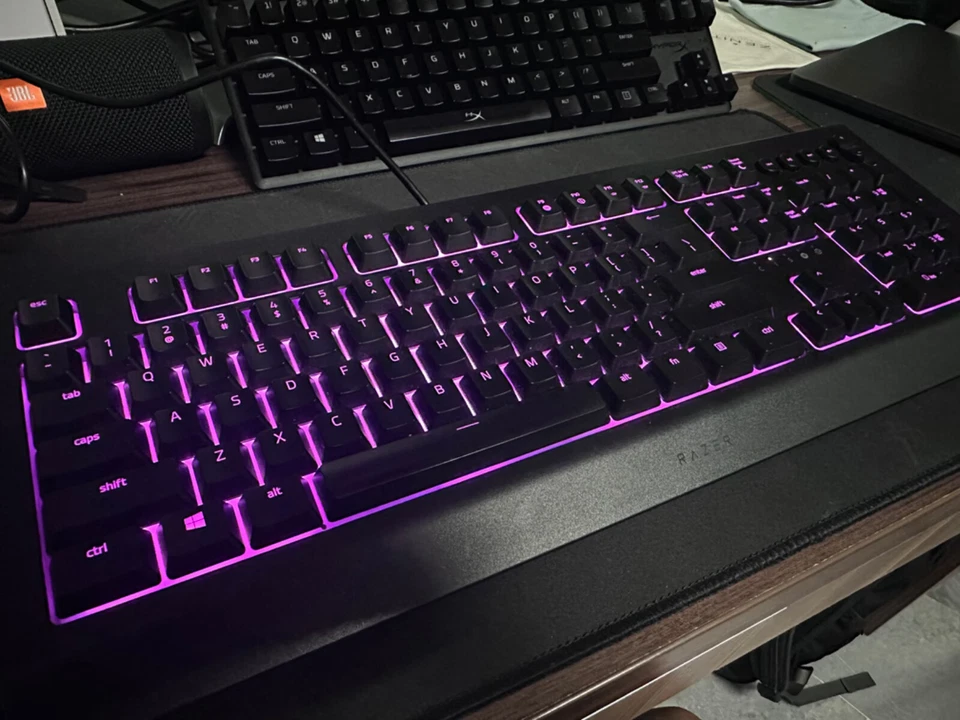 Razer Cynosa V2 Gaming Keyboard - Image 2 of 4