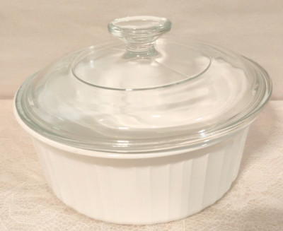 Corning Ware Round French Baking Dish F-5-B with Lid 1.6 Liter