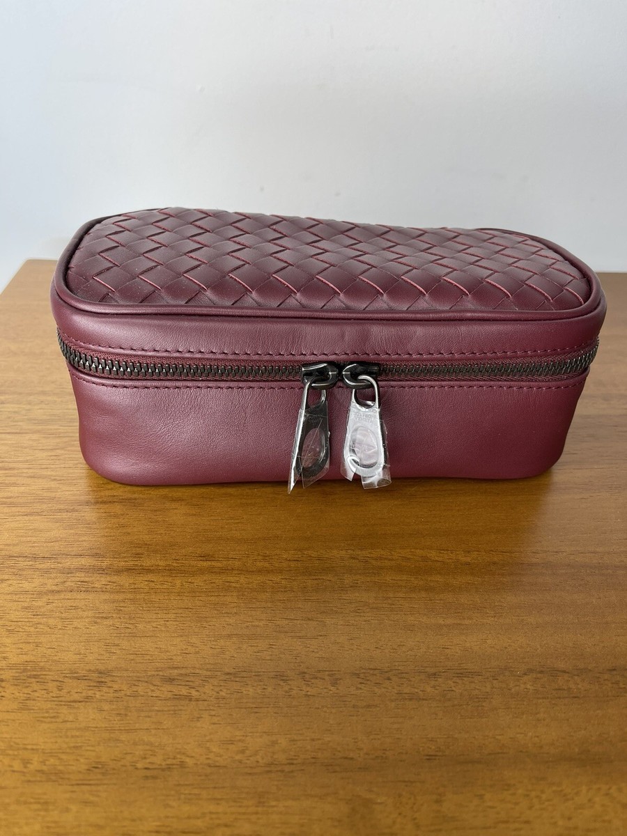Auth Bottega Veneta Burgundy Leather Zip Around Jewelry Case