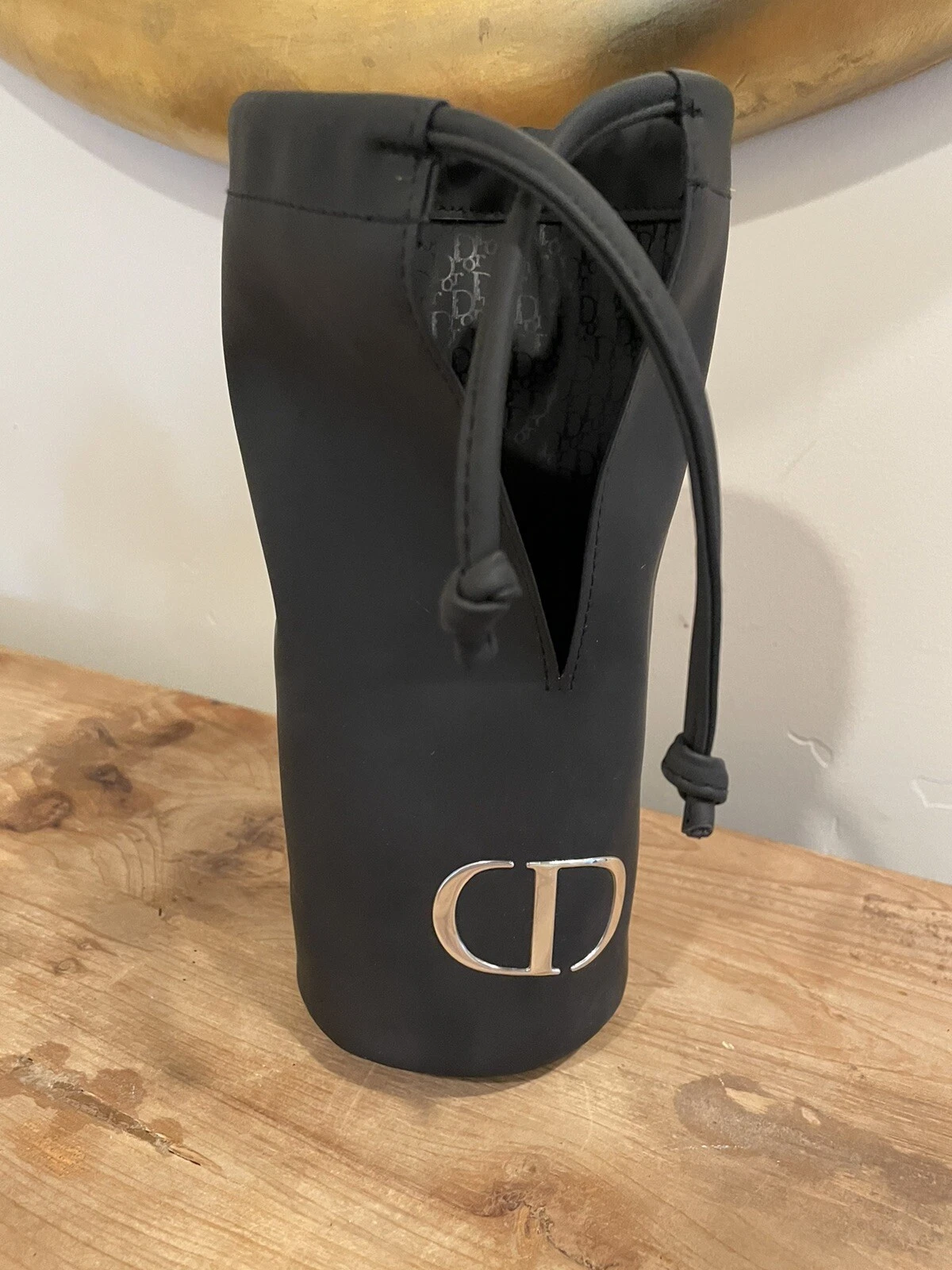 PORTE BROSSE MAQUILLAGE NOIR DIOR POCHE COSMÉTIQUE sac matière douce