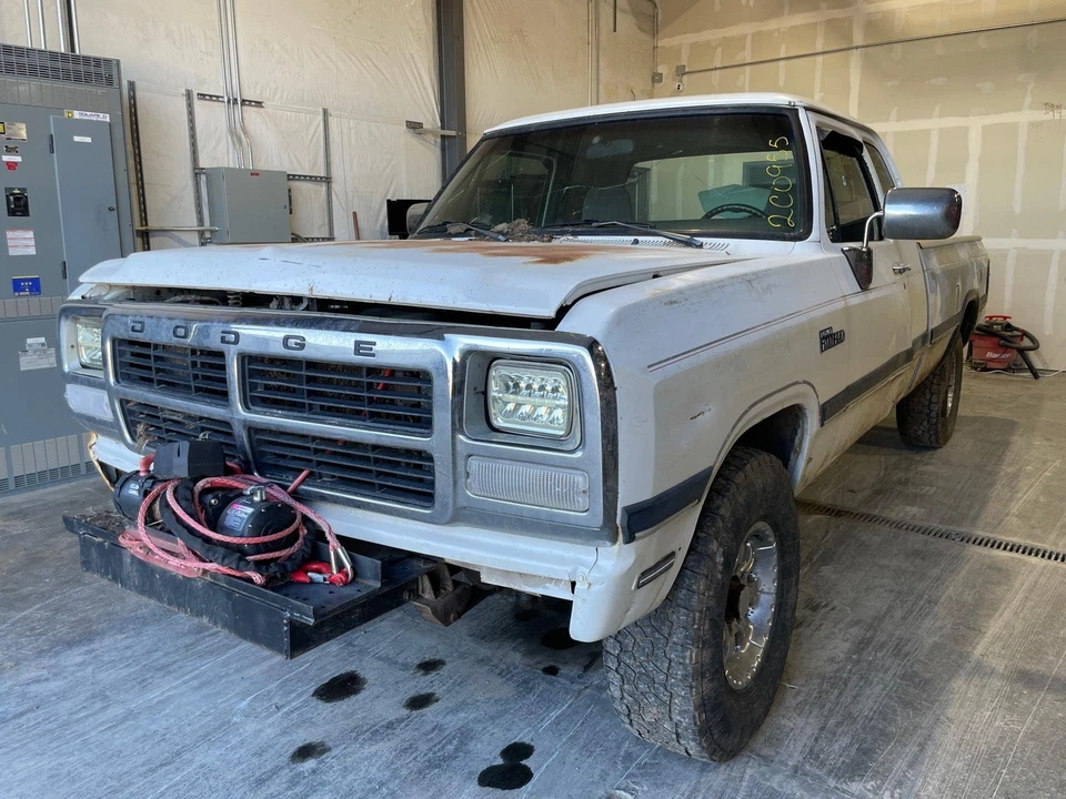 1993 Dodge Pickup 250 Automatic Transmission AT 4x4 5.9L 232K Foto 3 de 4