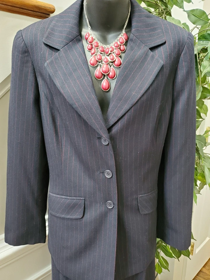 Evan Picone Women Black Lined Polyester Long Sleeve Blazer & Pant 2Piece Suit 10 - Image 2 of 4