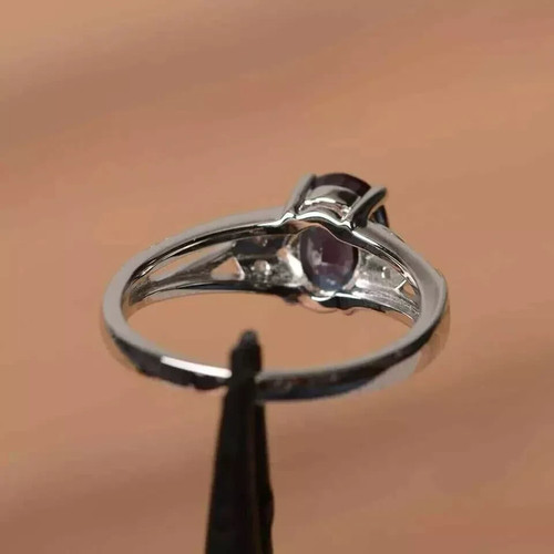 Oval Cut 2.00 Ct Color Changing Alexandrite Ring, 14K solid White Gold Ring - Picture 4 of 6