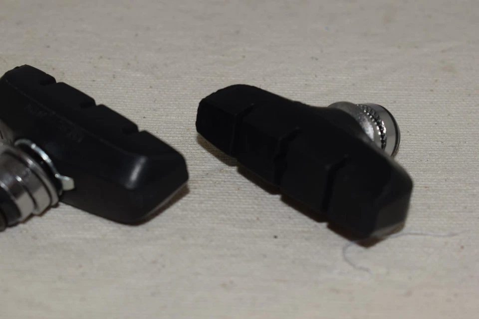 Shimano Cartridge Brake Shoes Pads 1 Pair for cantilever exage LX DEORE NOS - Image 2 of 4