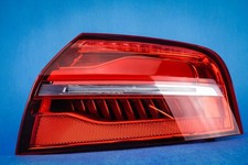 Feu arrière Audi S8