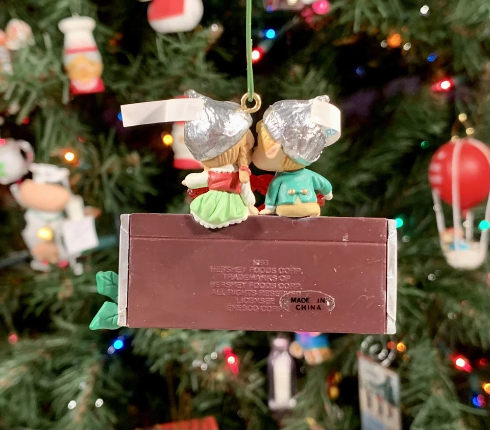 Vintage 1993 Enesco HERSHEY CHOCOLATE Ornament 🍫 SWEET SEASON’s EATINGS - Image 3 of 4
