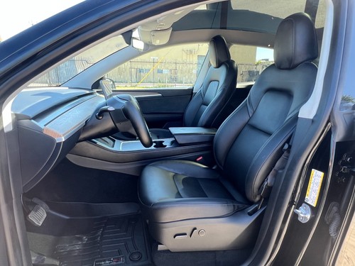 2023 Tesla Model Y - Picture 13 of 31