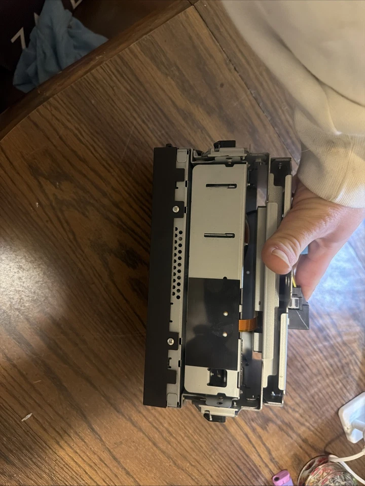 CADILLAC CTS SEDÁN 2008-2013 OEM RADIO ESTÉREO NAVEGACIÓN PANTALLA EMERGENTE Foto 3 de 4